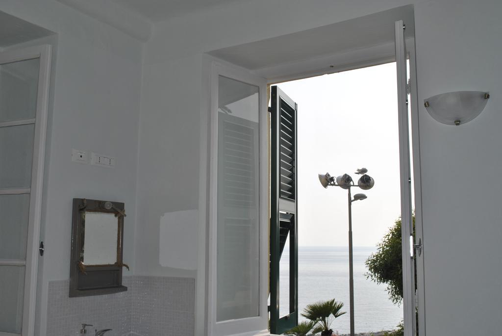 Al Piccolo Scoglio - Room & Breakfast Camogli Exterior photo